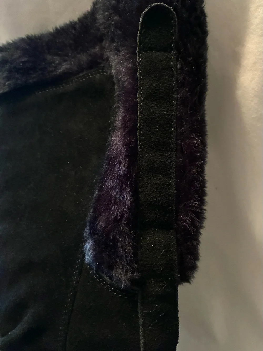 “Anibeth” Black Suede Faux Fur Trim Winter Boots Mid Calf Buckle Women's Size 9